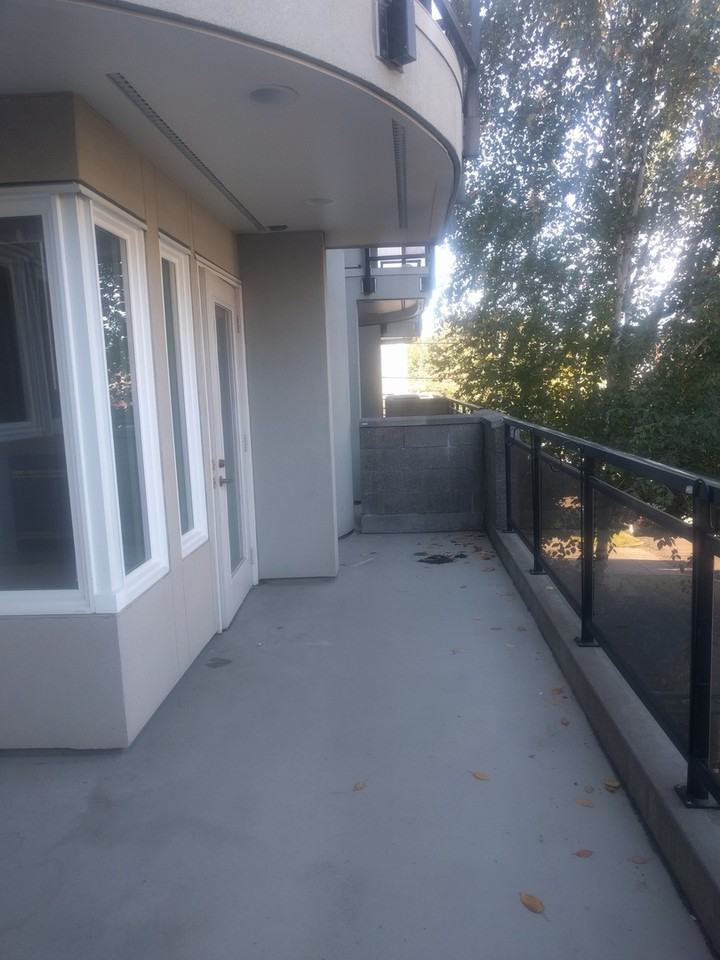 1835 Queen Anne Ave N #103 - Photo 2 of 13