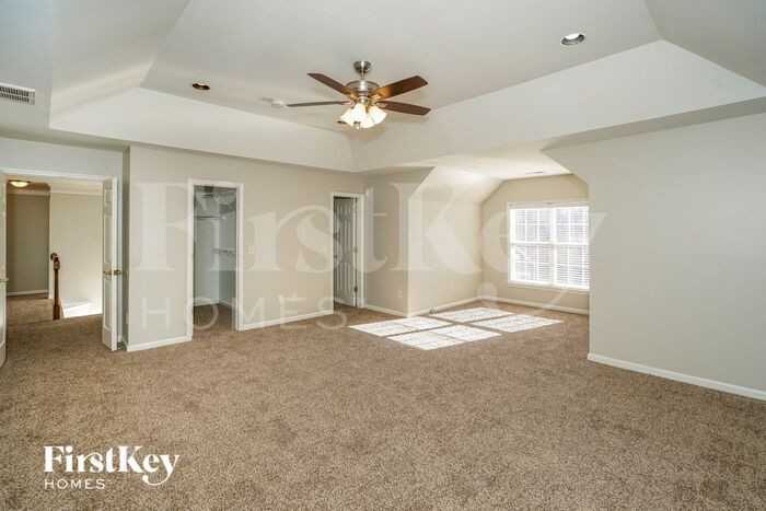 29 Holly Springs Ln - Photo 3 of 15