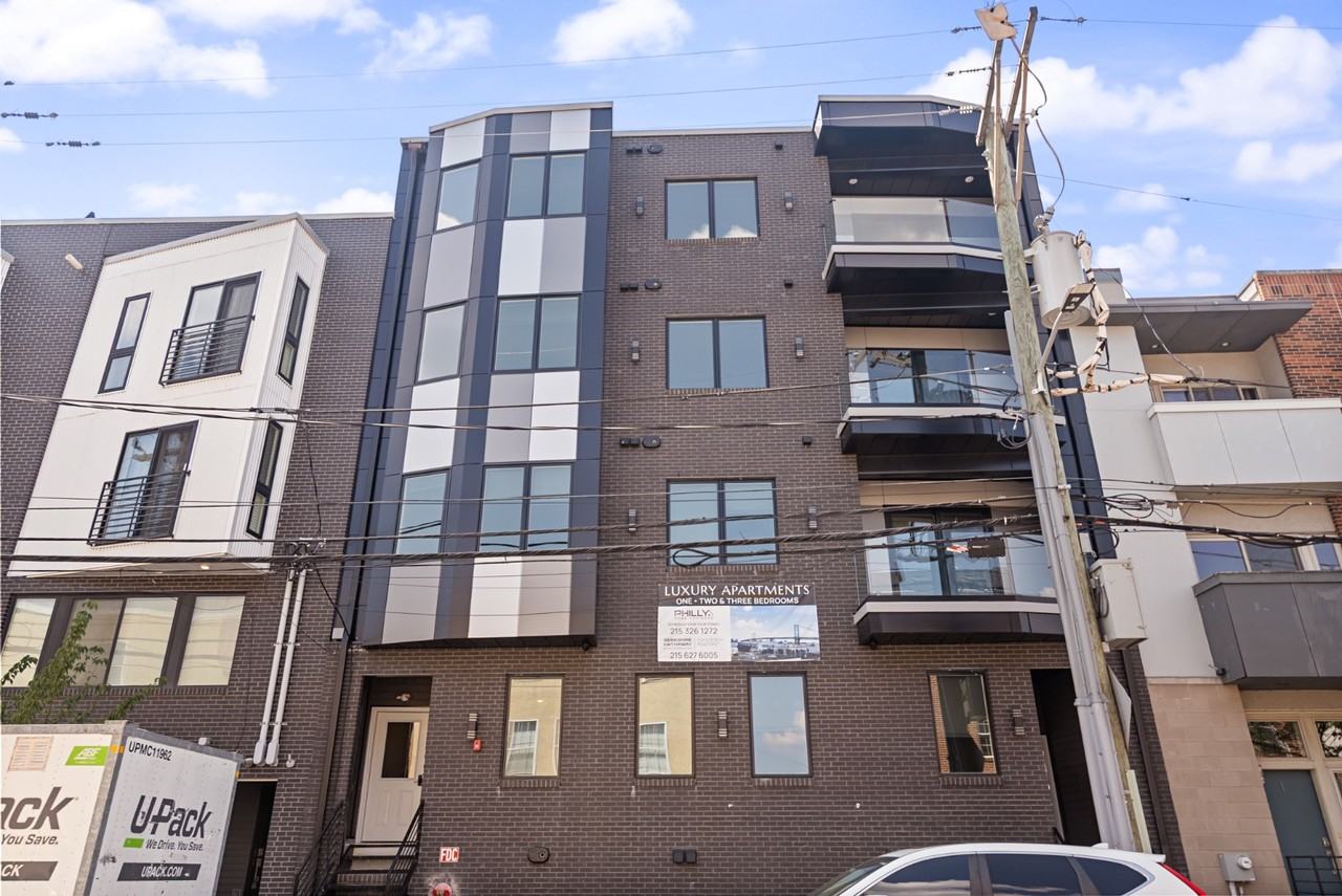 408-10 N Front St - Photo 2 of 32