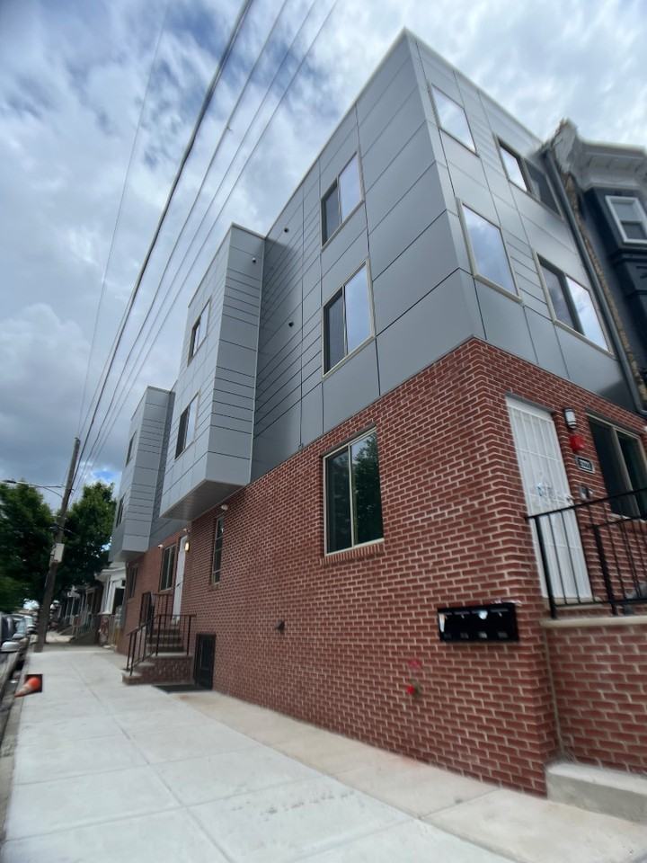 3221 N 13th St - Photo 2 of 3