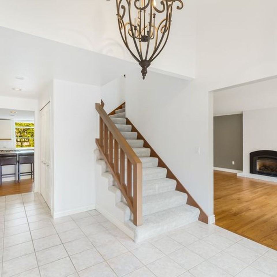 18156 Se 42nd Pl - Photo 4 of 24