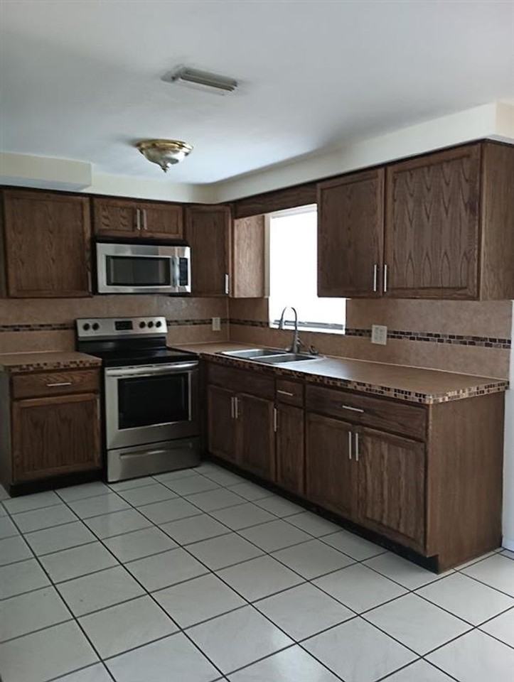 3600 Berkshire St - Photo 2 of 8