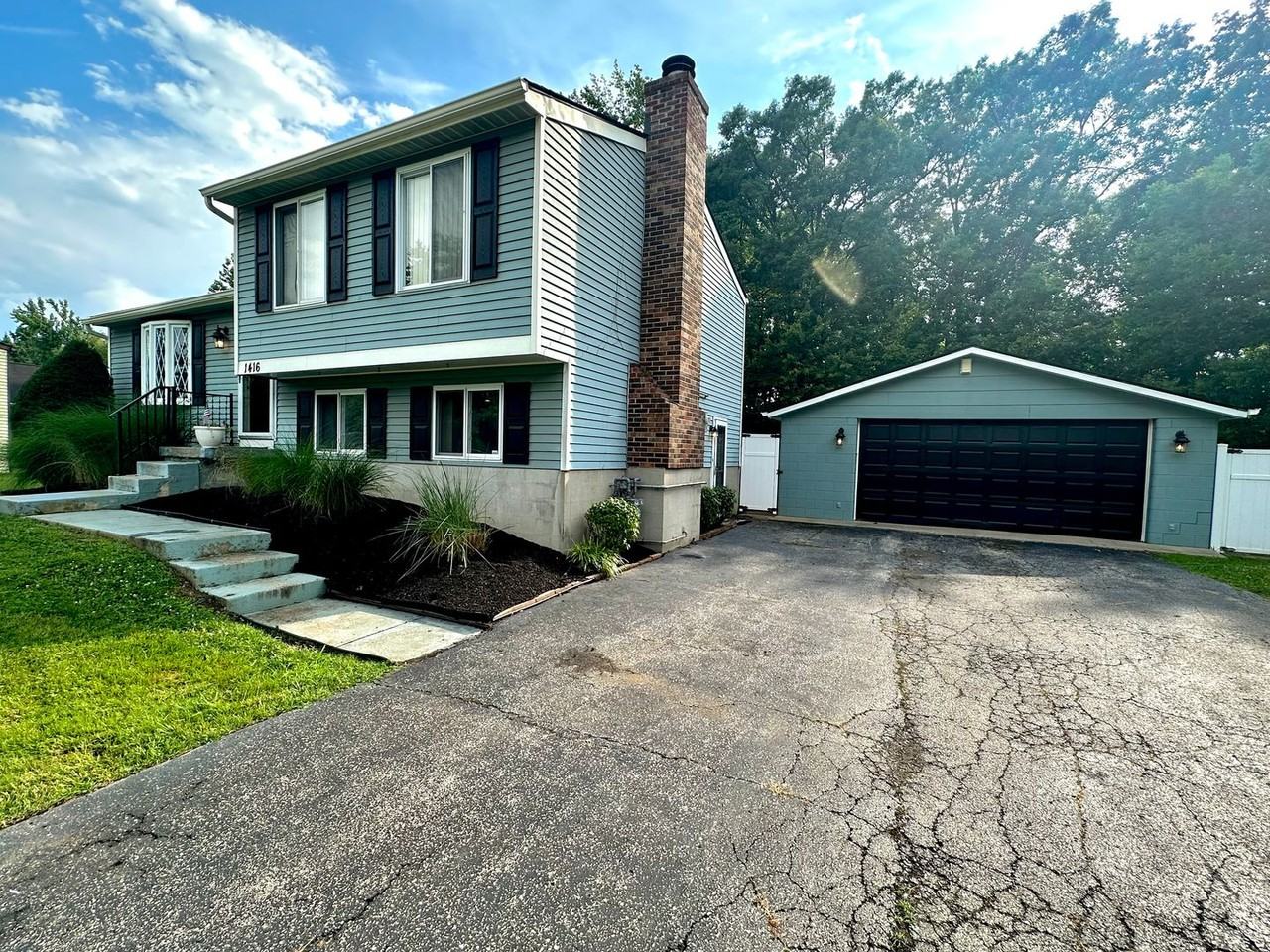 1416 Hagen Rd - Photo 3 of 50