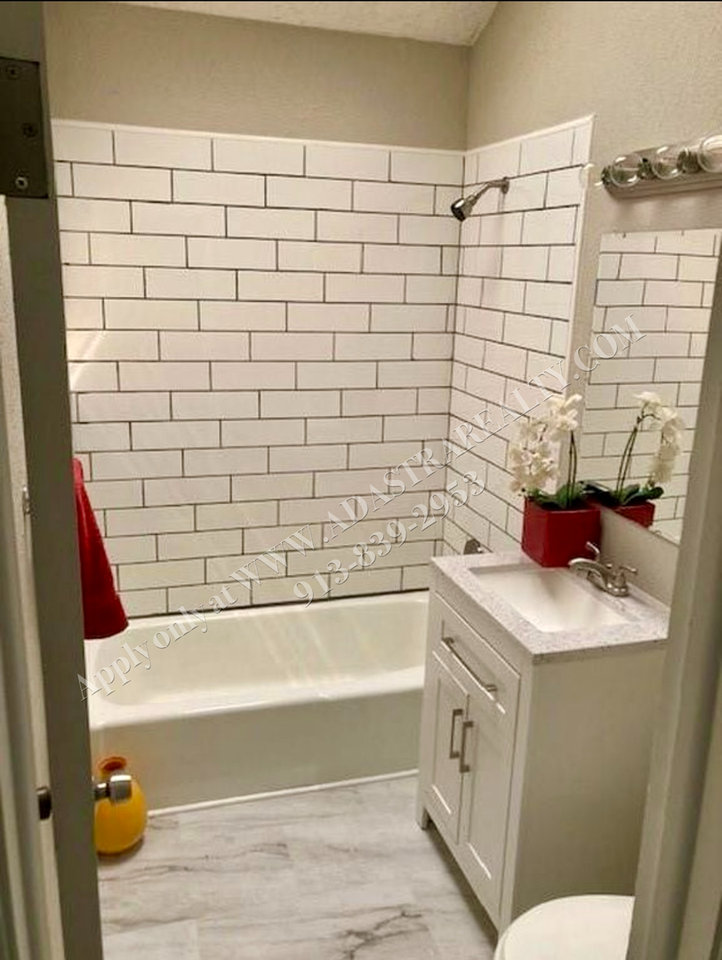 8605 Spring Valley Rd - Photo 5 of 16