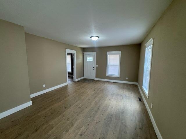 155 W Garfield St - Photo 3 of 11