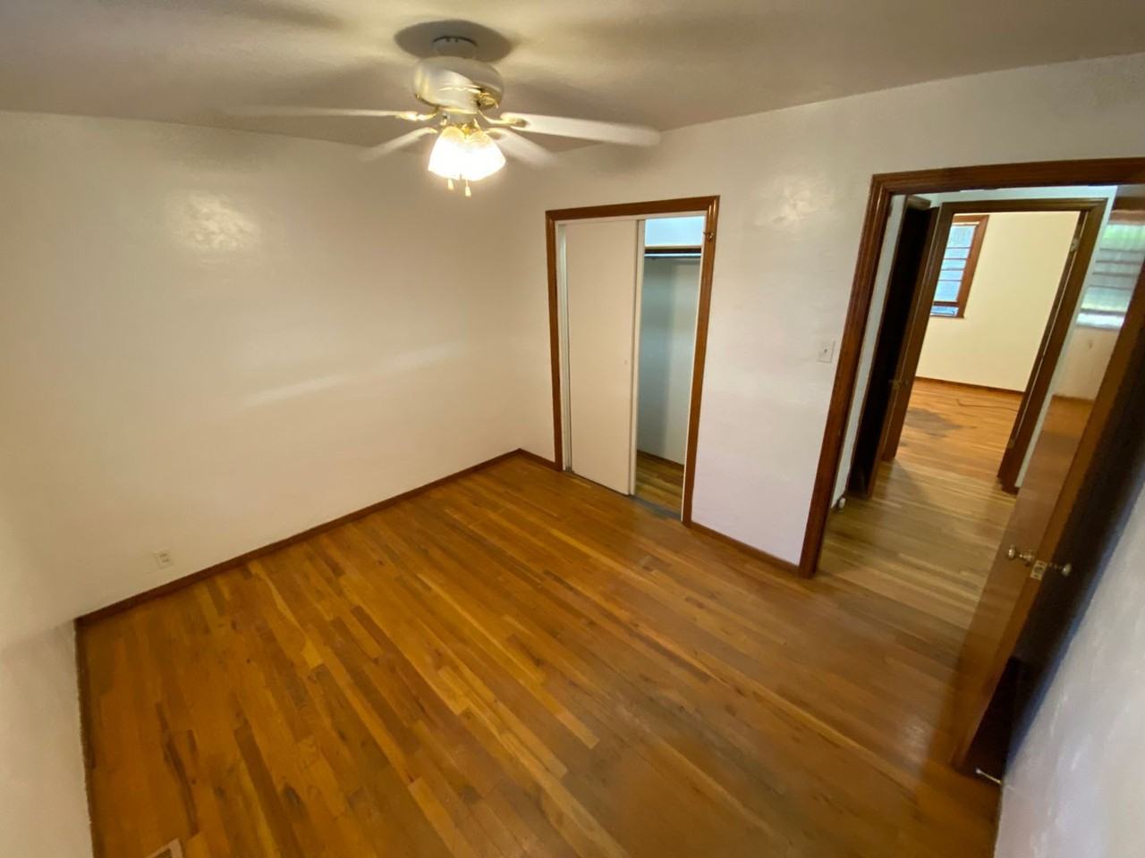 2011 Eastlawn Ave - Photo 6 of 28