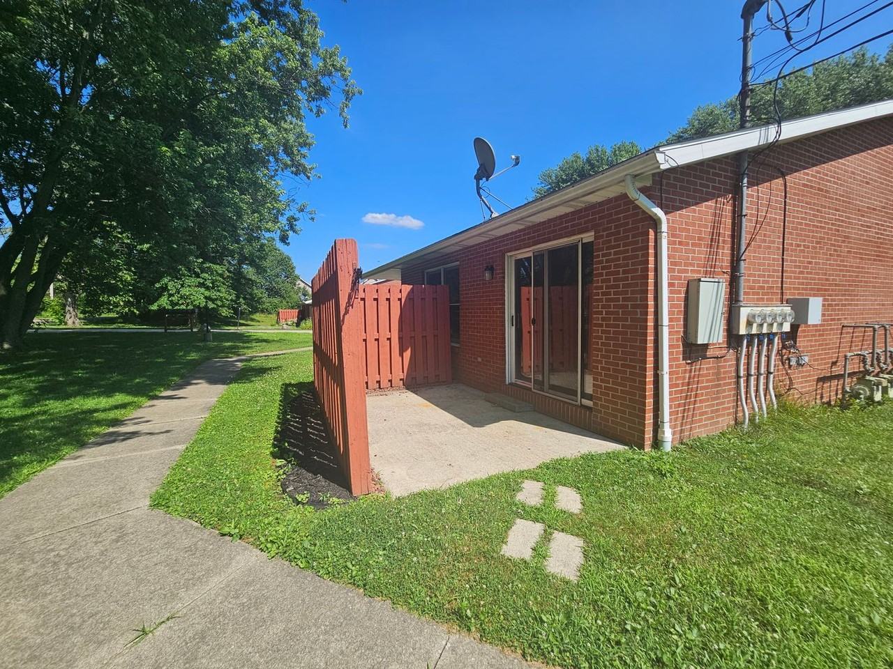 4420 Lovers Ln - Photo 3 of 14