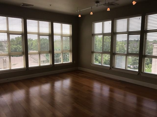 406 S 13th St #501 - Photo 5 of 14