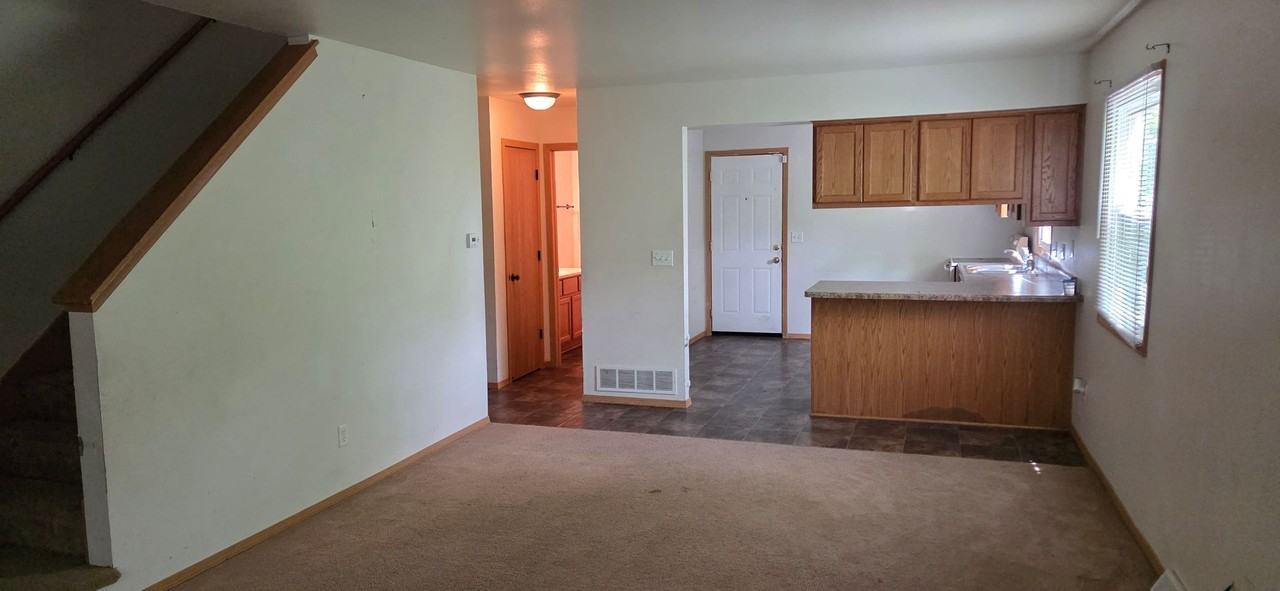 6536 N 106th St - Photo 2 of 12