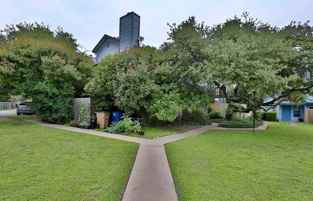 8502 Lyndon Ln - Photo 3 of 40