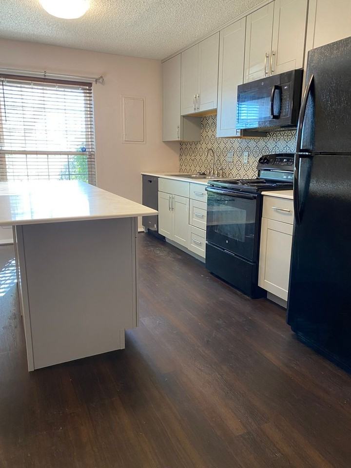 3520 Juanita Ave - Photo 4 of 26