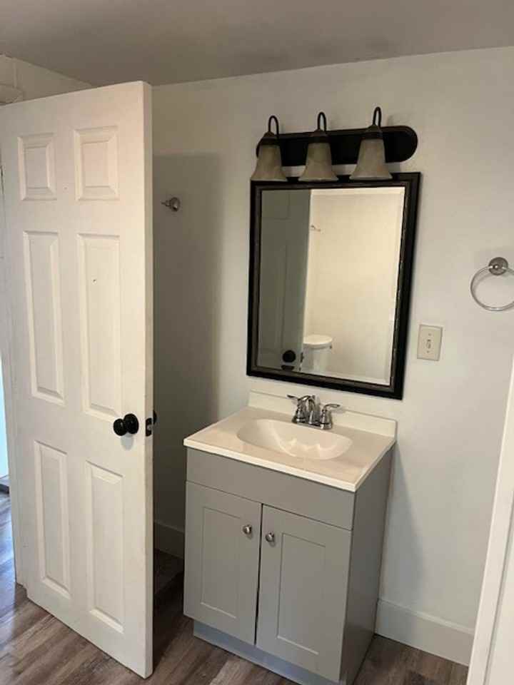 2428 S Madison St - Photo 2 of 23