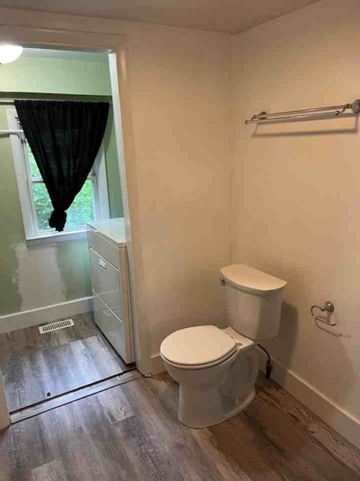 2428 S Madison St - Photo 3 of 23