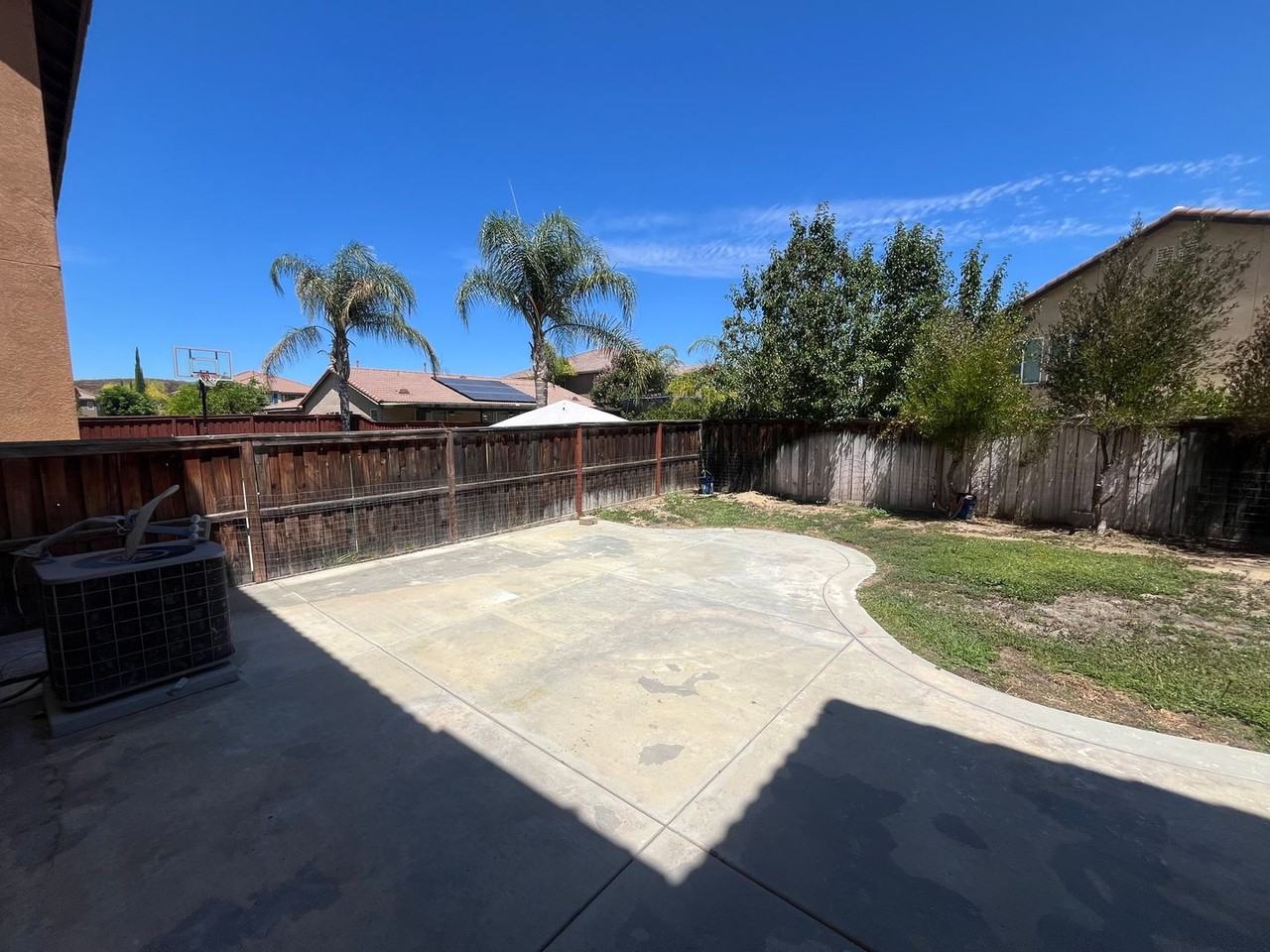 31656 Rosales Ave - Photo 6 of 26