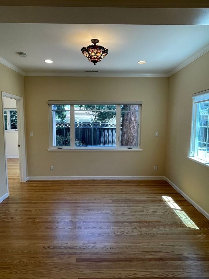 1283 Heatherstone Way - Photo 3 of 18