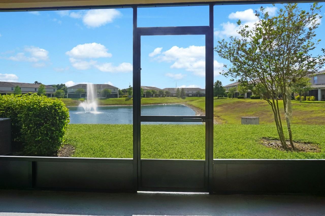 355 Highcrest Rd - Photo 3 of 13