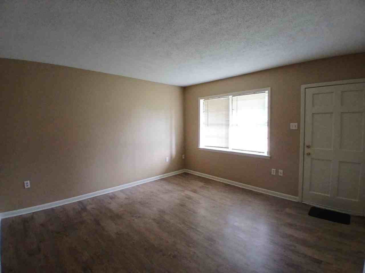 3455 Ridgemont Rd - Photo 3 of 11