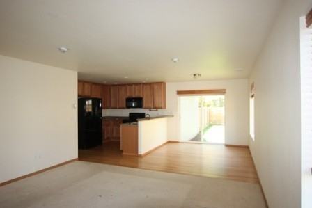 1535 Burnside Pl - Photo 2 of 8