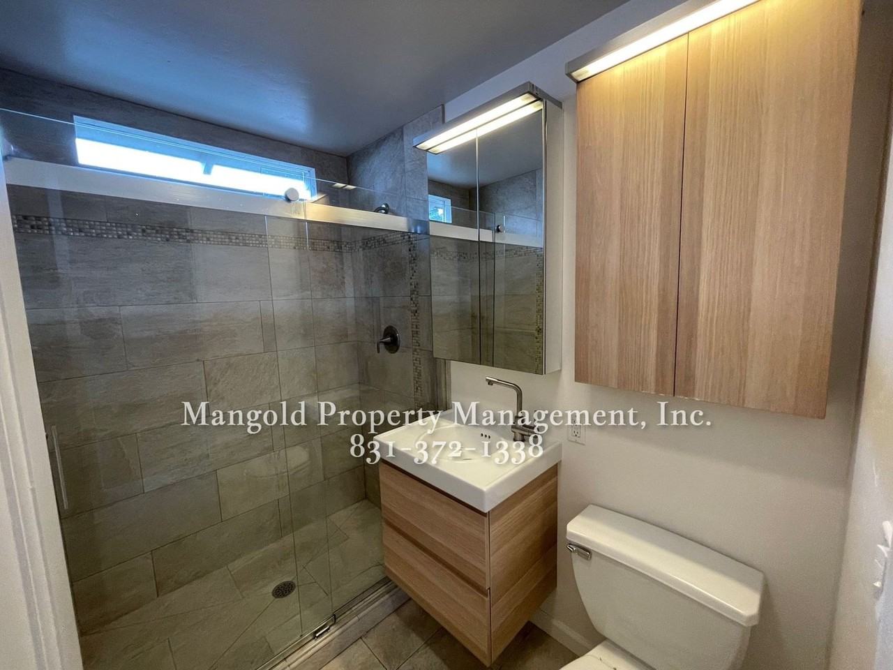 415 Wood St - Photo 4 of 10