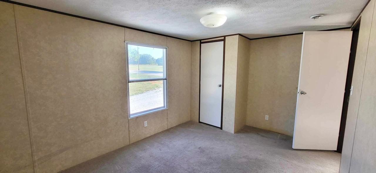 387 Basin Rd - Photo 4 of 15