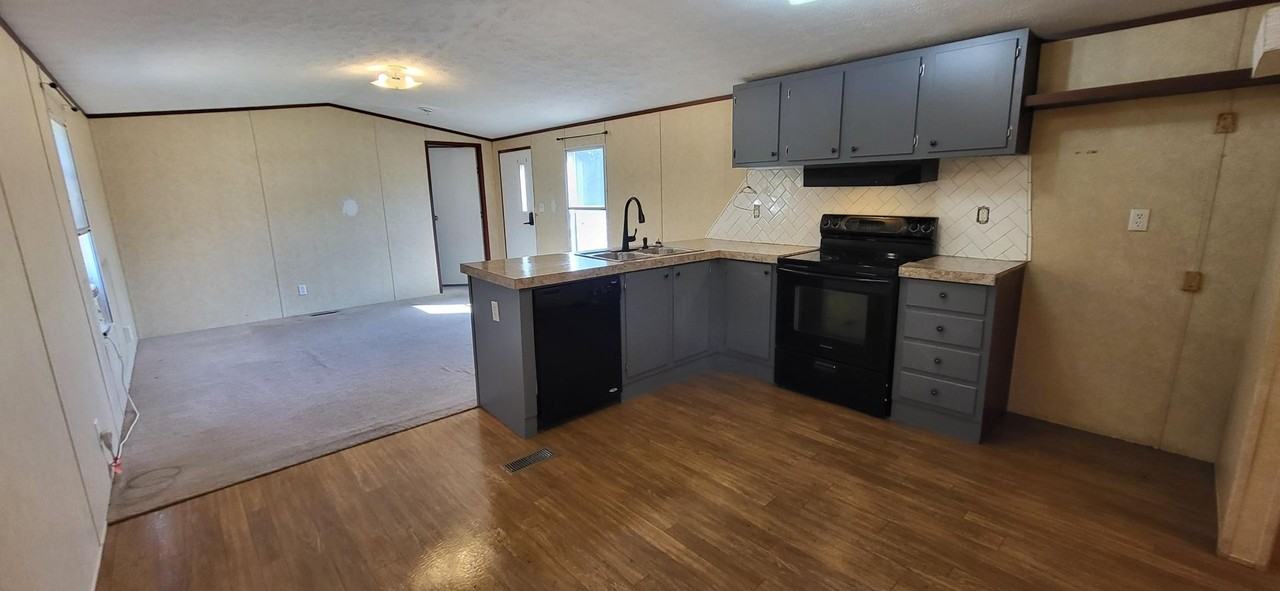 387 Basin Rd - Photo 5 of 15