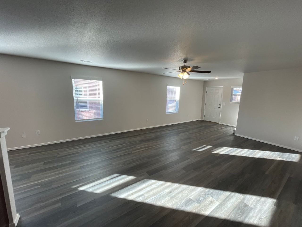 1789 Loveland St - Photo 5 of 17