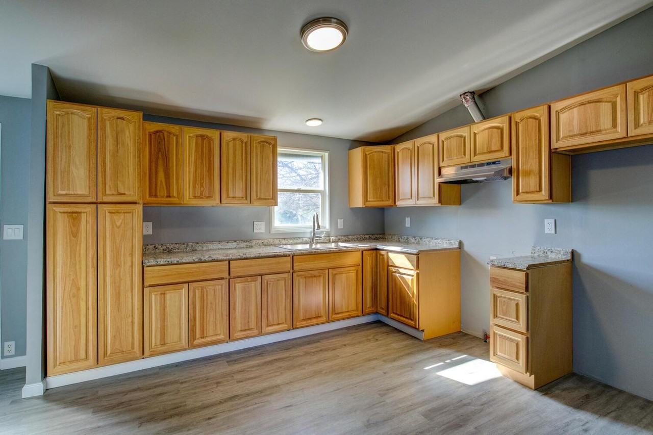 4330B Feather Ct - Photo 4 of 12