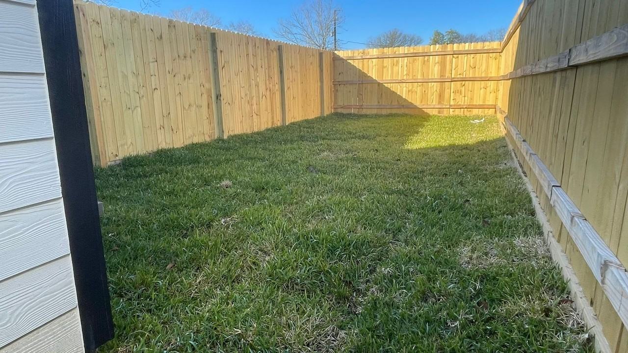 6011 Wedgefield St #B - Photo 2 of 11