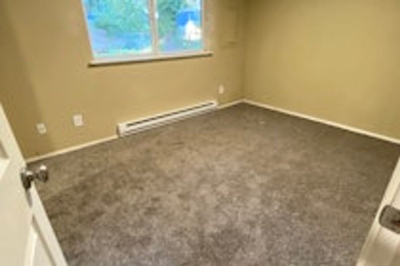 9914 112th St Sw - Photo 2 of 11