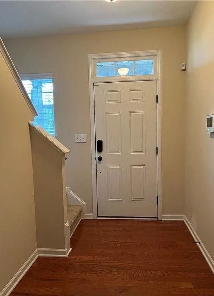 44 Salisbury Ln - Photo 2 of 22