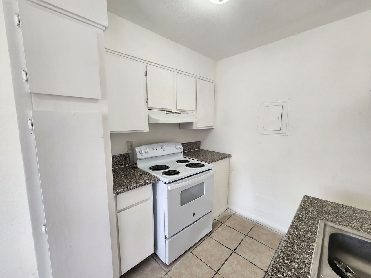 4 Unit Fourplex - Photo 3 of 19