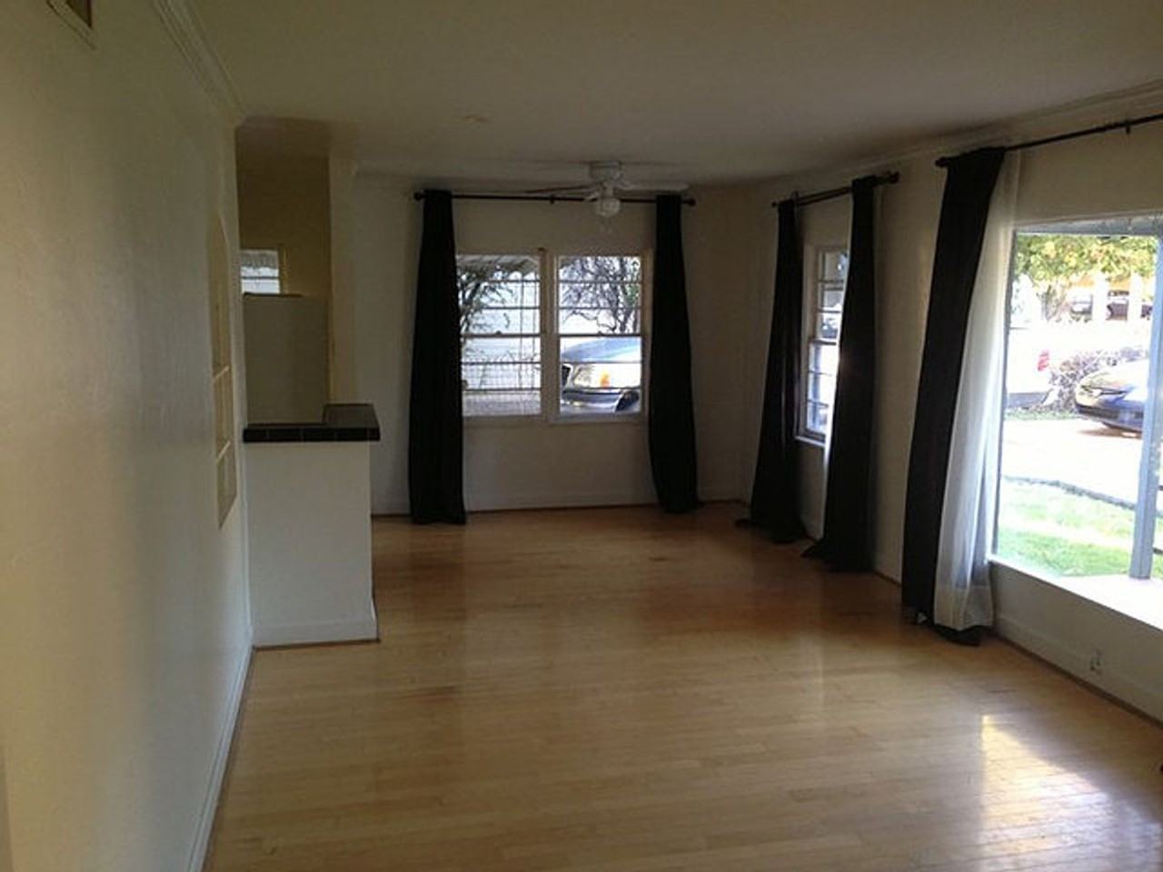 514 W 9th St - Photo 3 of 11