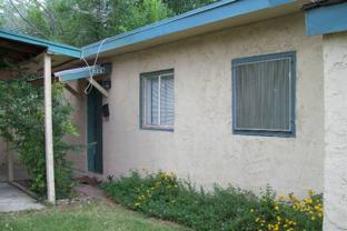 524 W Howe St - Photo 1 of 1