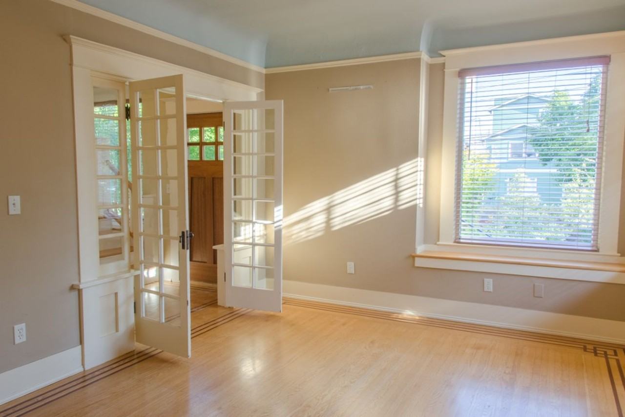 316 N 73rd St - Photo 3 of 50