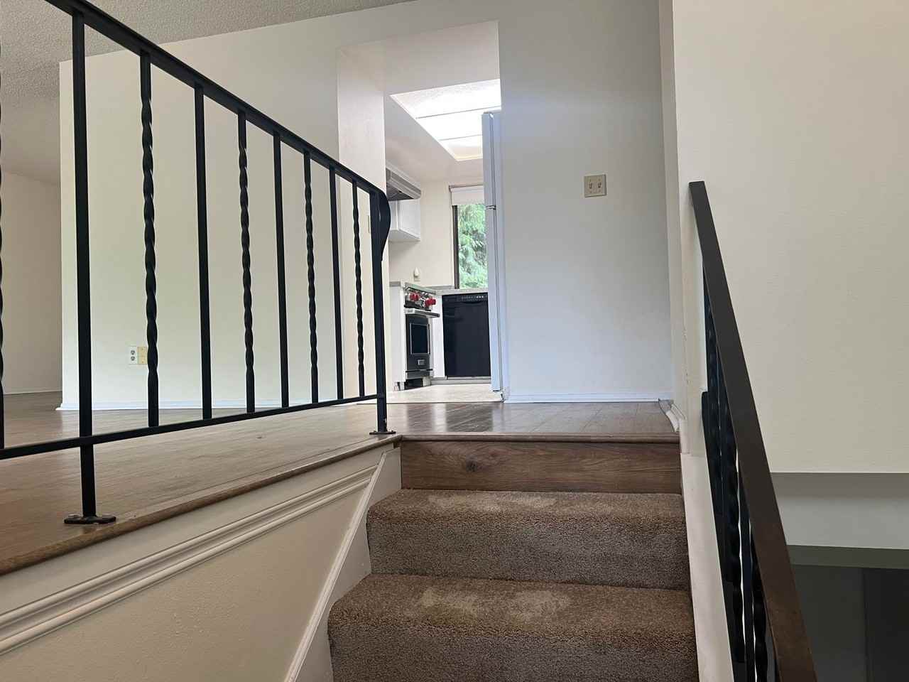 16004 Ne 57th St - Photo 3 of 15