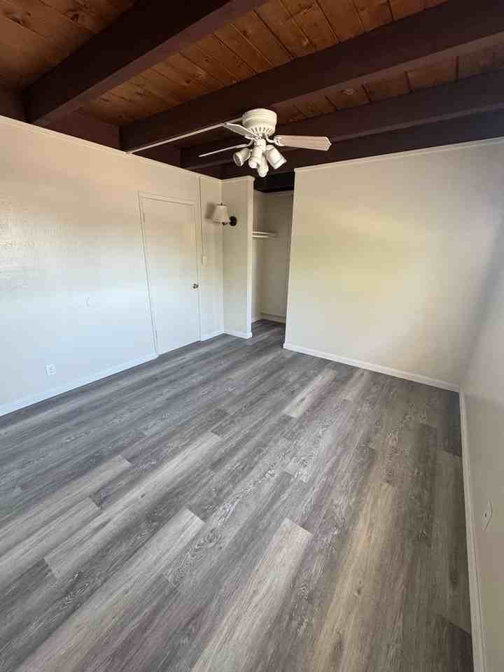 419 - 67 N. Jackson Avenue - Photo 4 of 9