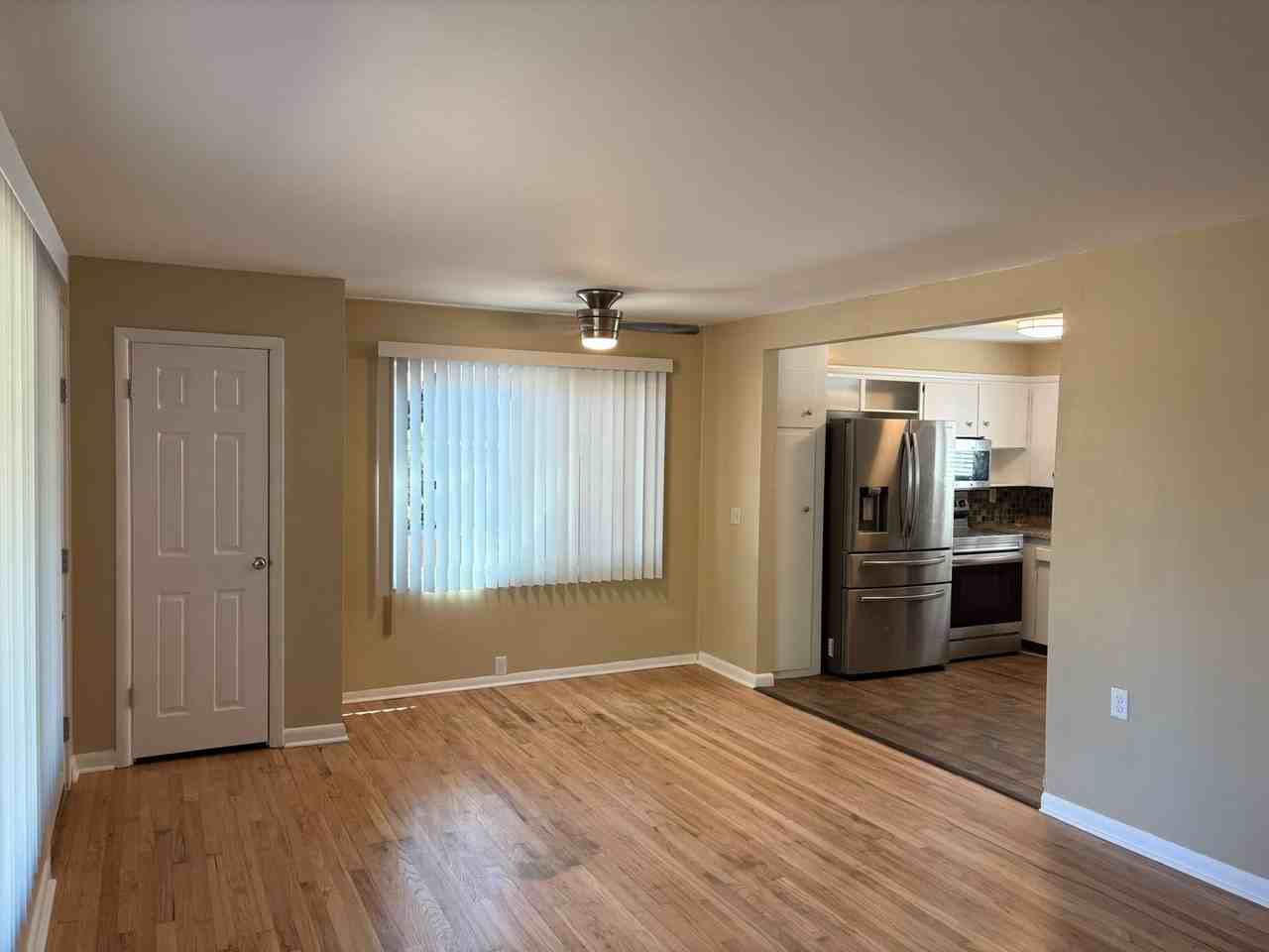 3235 Cooke St S - Photo 2 of 14