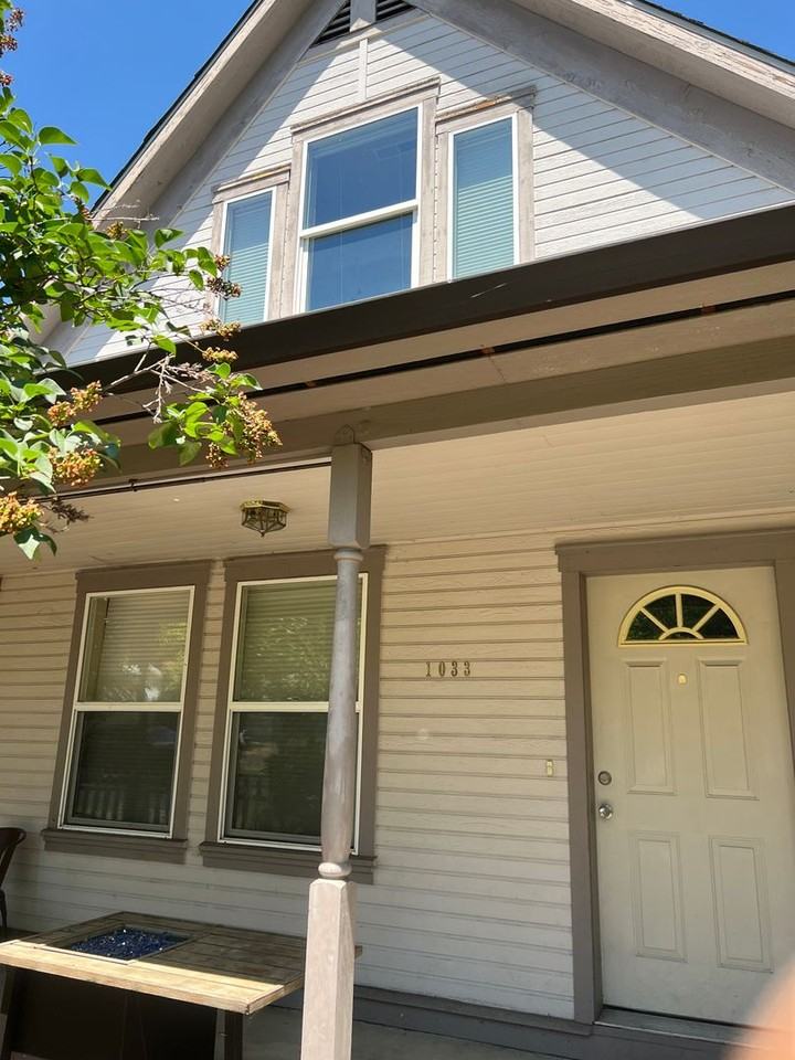 1033 E Main St - Photo 5 of 27