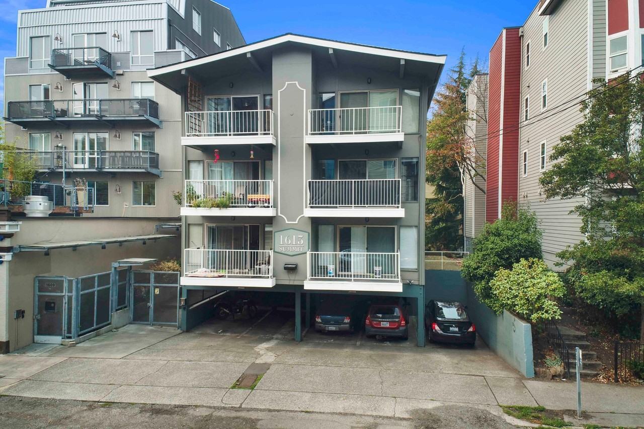 1613 Summit Flats - Photo 2 of 3