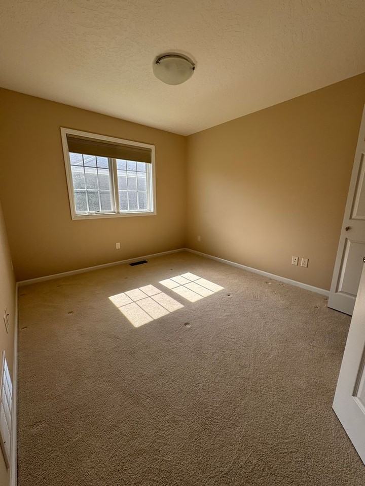 1710 34th Ave Se - Photo 6 of 16