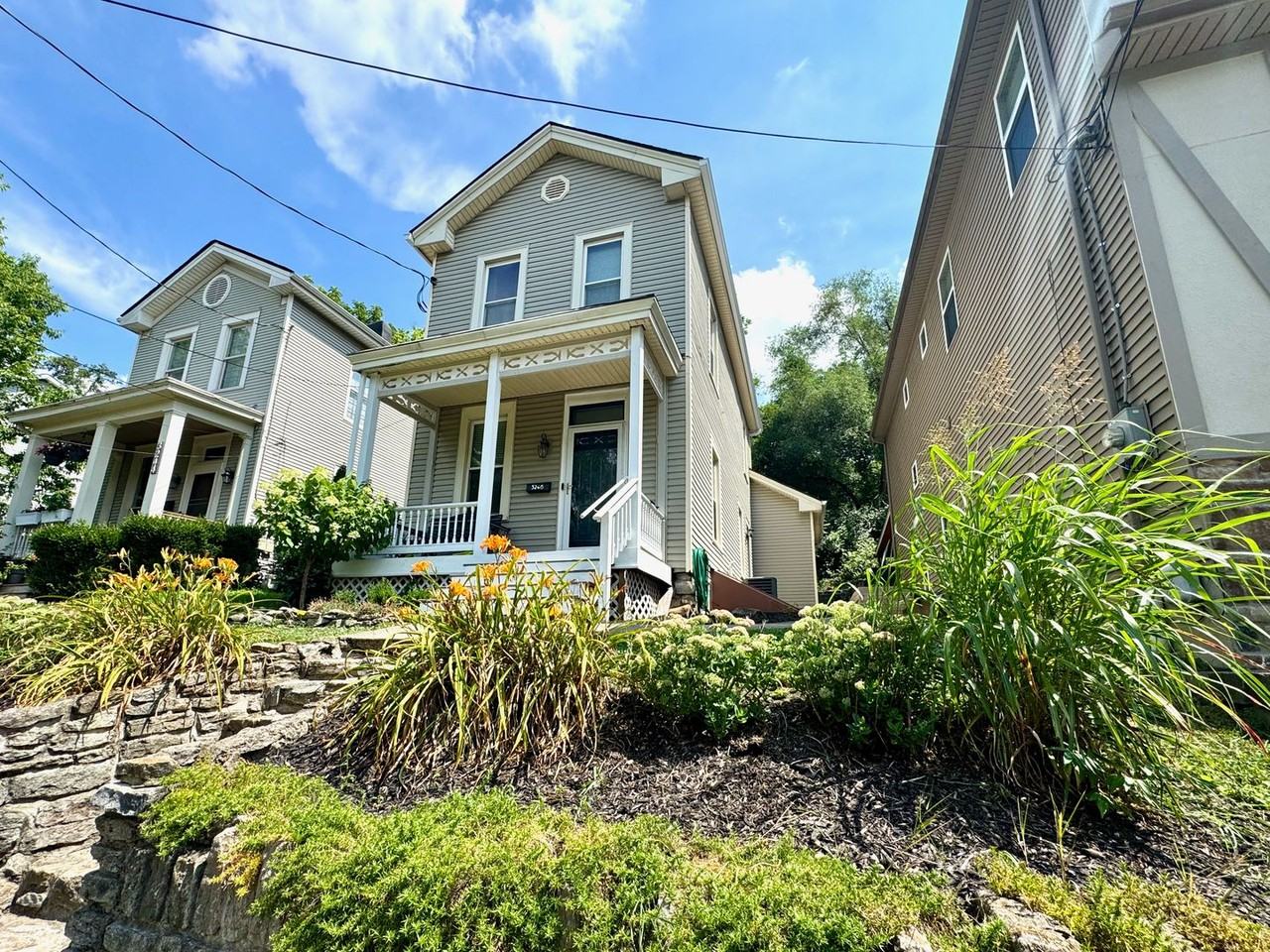 3246 Walworth Ave - Photo 2 of 39