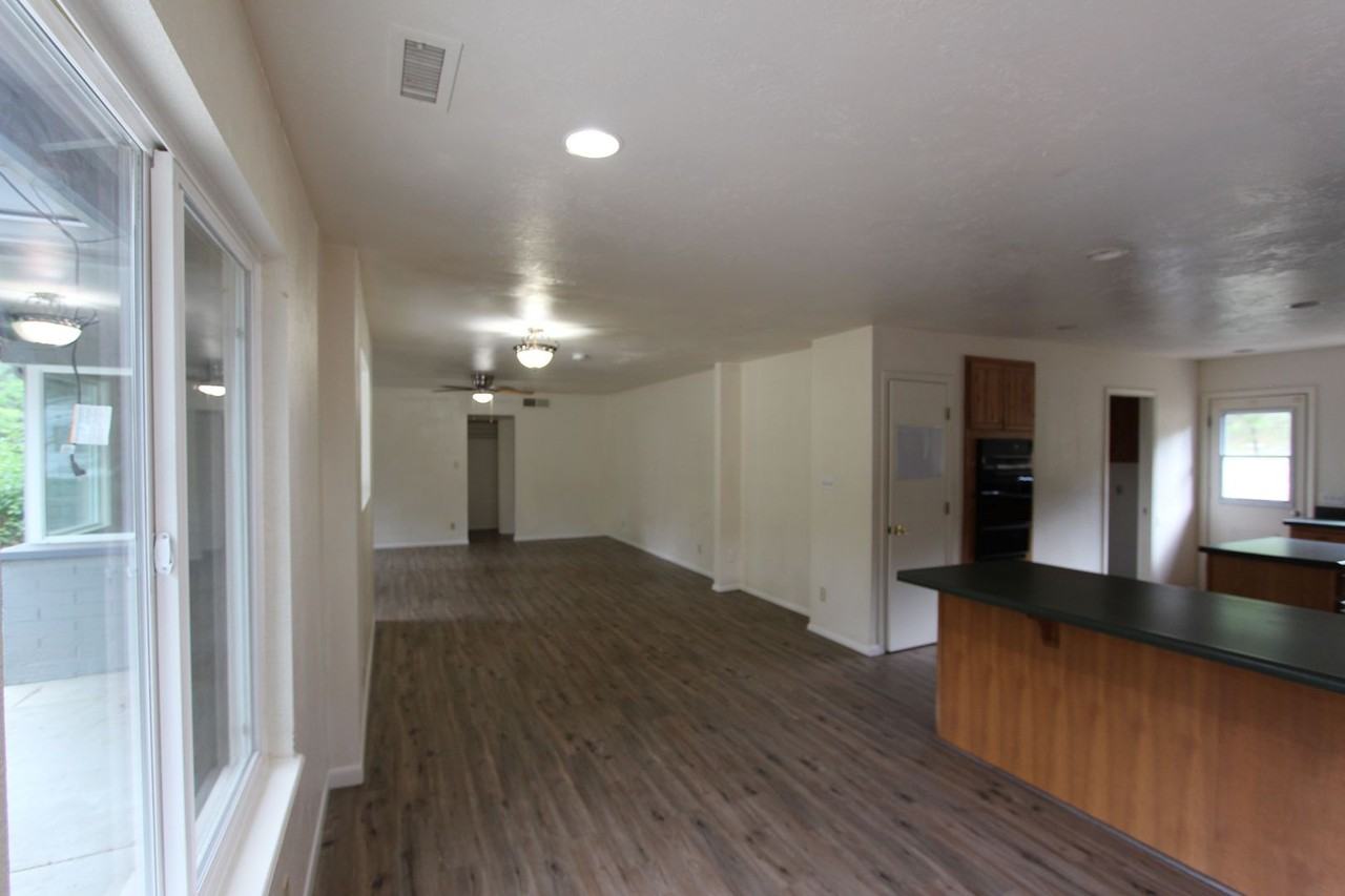 3409 S Pima Dr - Photo 5 of 16