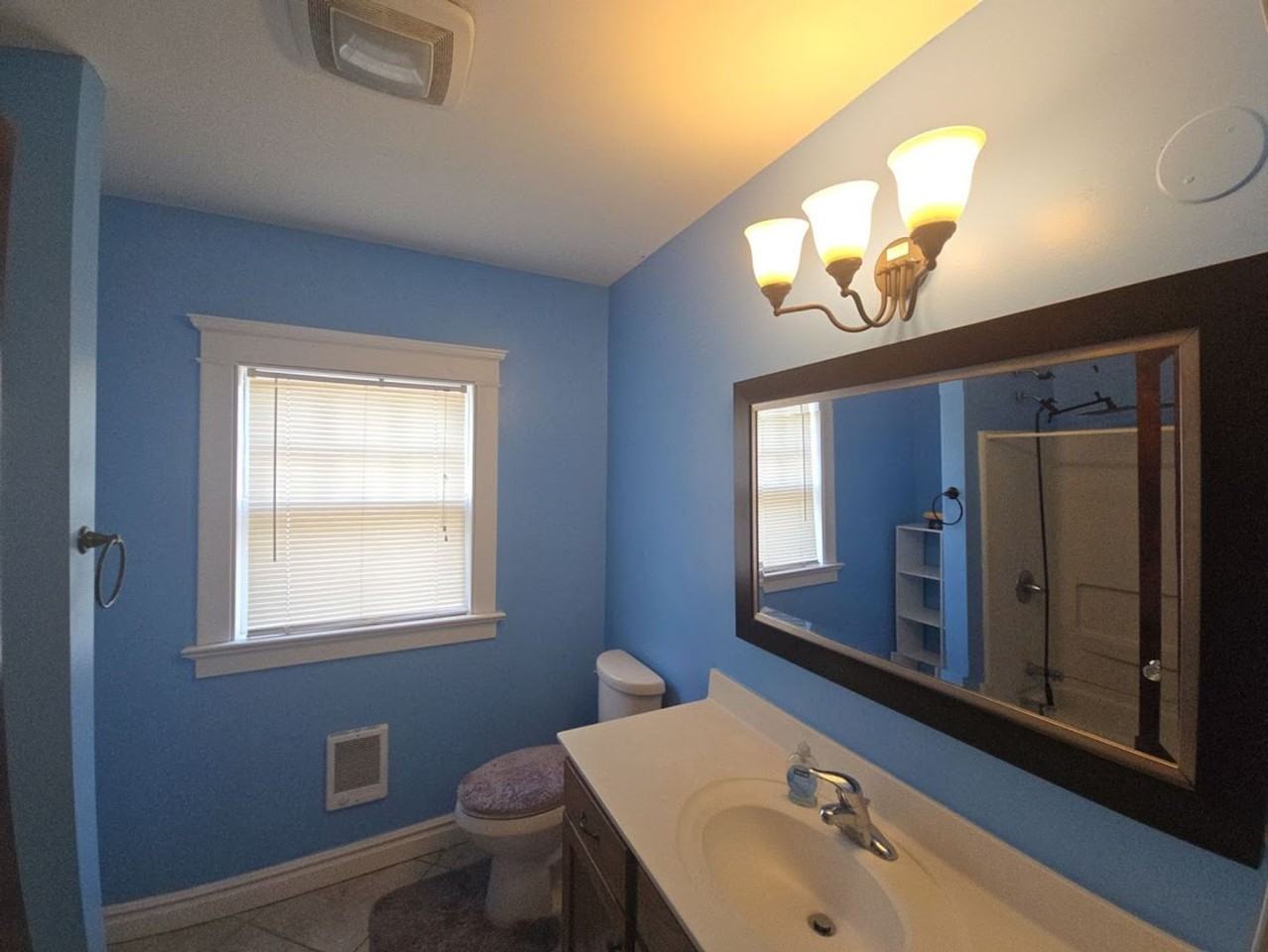 1020 Quindaro Blvd - Photo 2 of 12