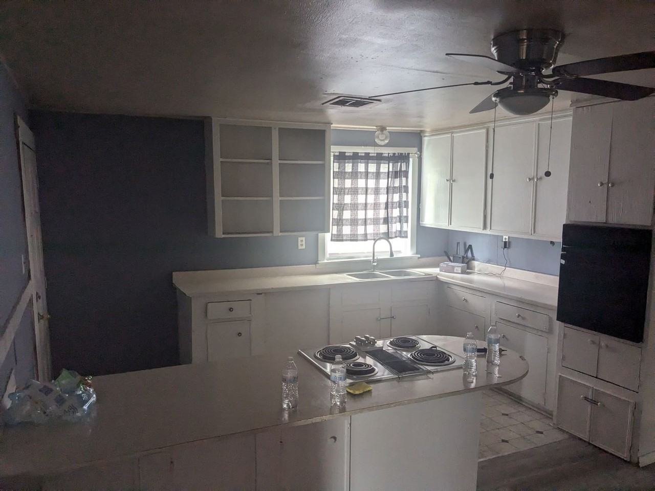 1812 E Young Ave - Photo 6 of 20