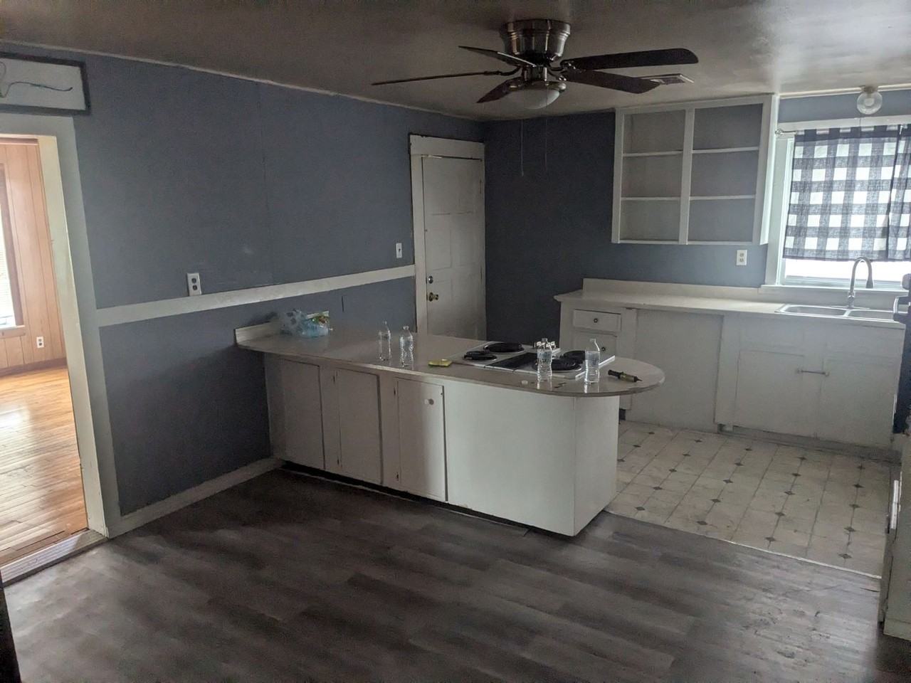 1812 E Young Ave - Photo 7 of 20