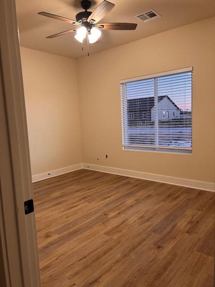 509 E Harper St - Photo 2 of 13