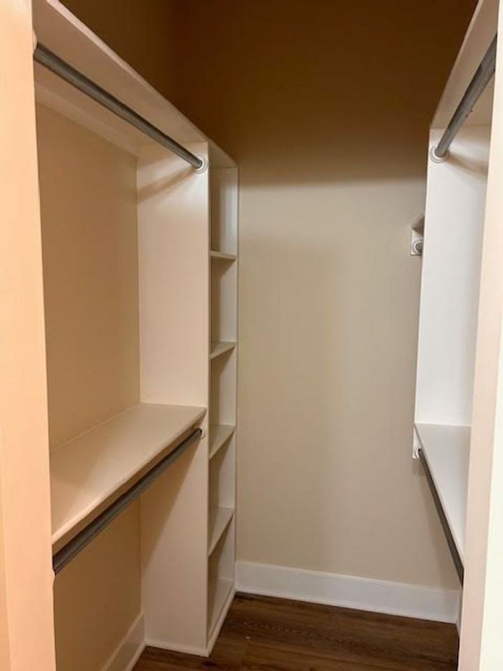 511 E Harper St - Photo 4 of 13