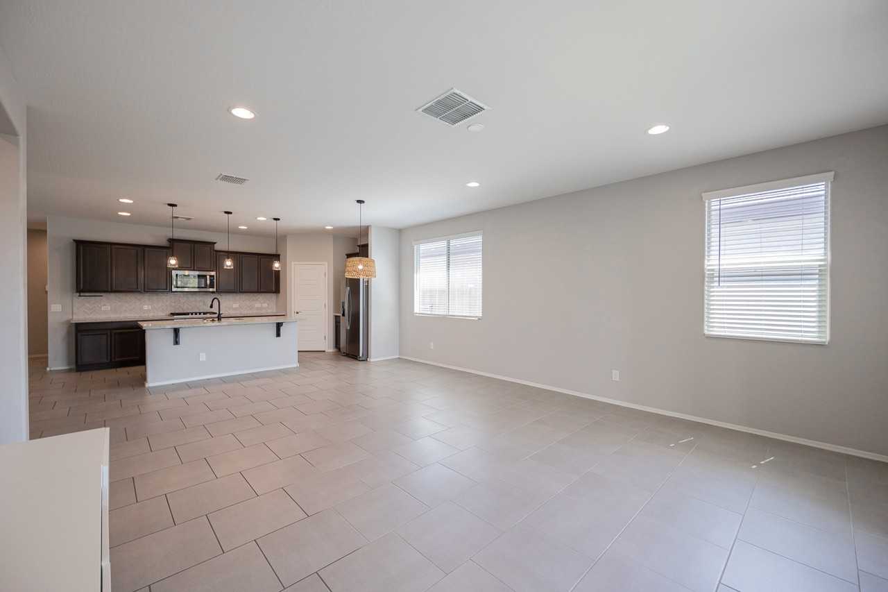 2841 W Apollo Rd - Photo 7 of 18
