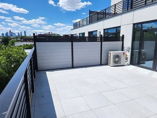 4022 61st St - Photo 2 of 6