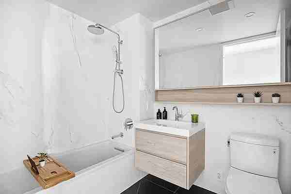 4022 61st St - Photo 3 of 6